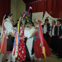 nositelia-tradicii-2015