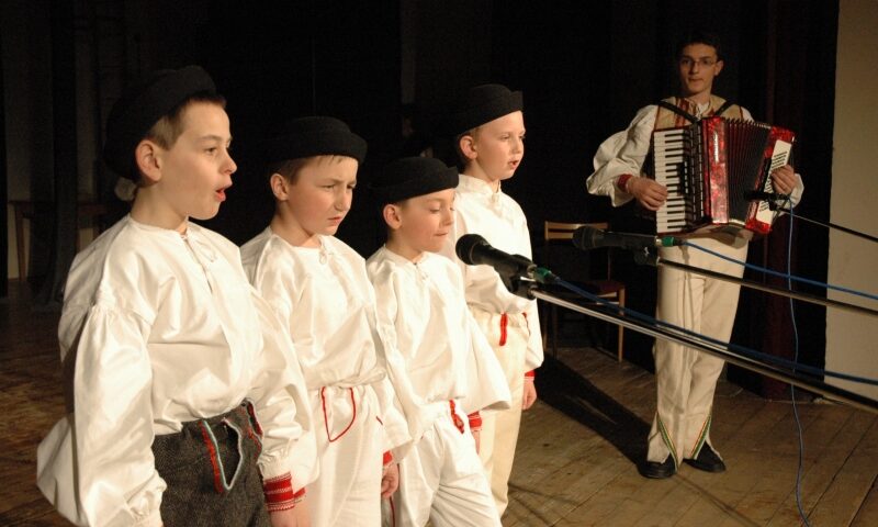 Detský hudobný folklór – okresná súťaž — fotoalbum
