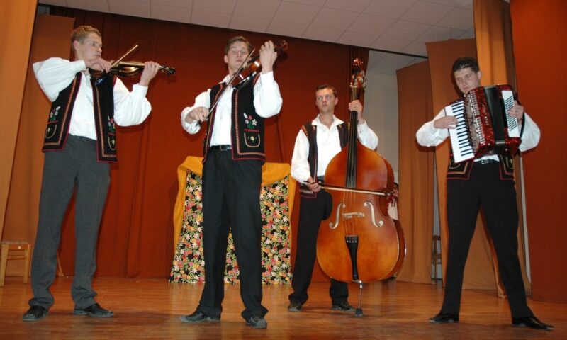 Hudobný folklór dospelých – okresná súťaž