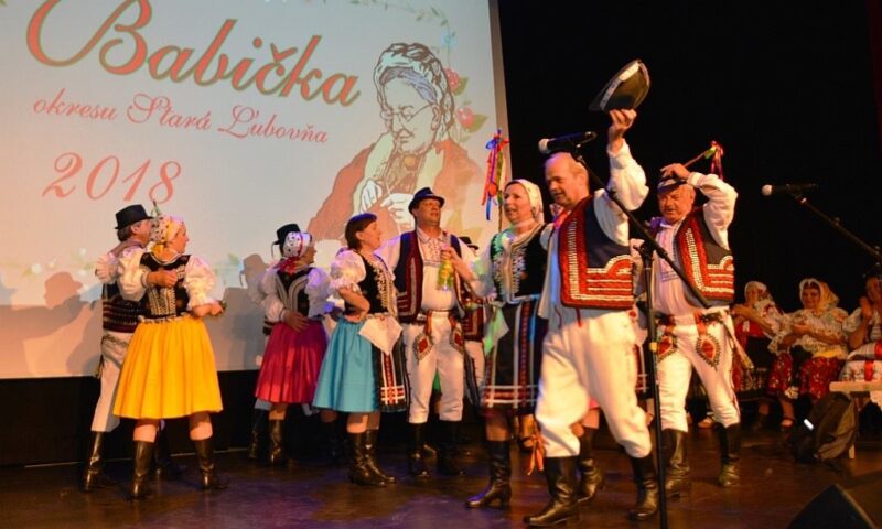 Babička okresu