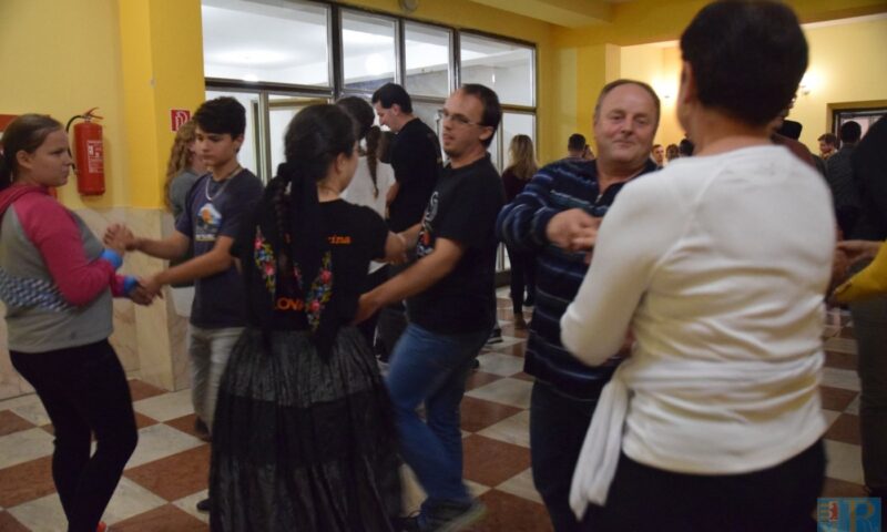 Jarmočná tancovačka