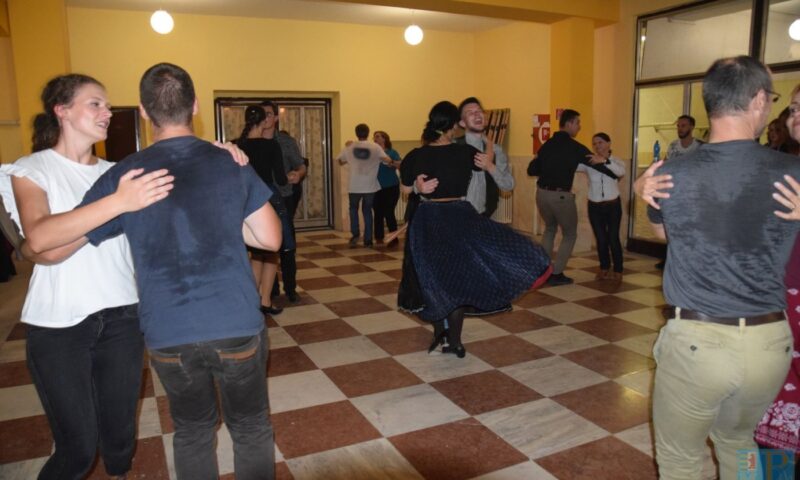 Jarmočná tancovačka